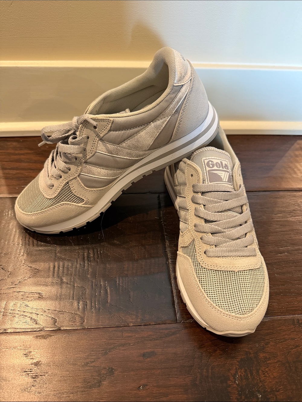 New with tags. Gola Daytona mirror sneaker in light gray/silver